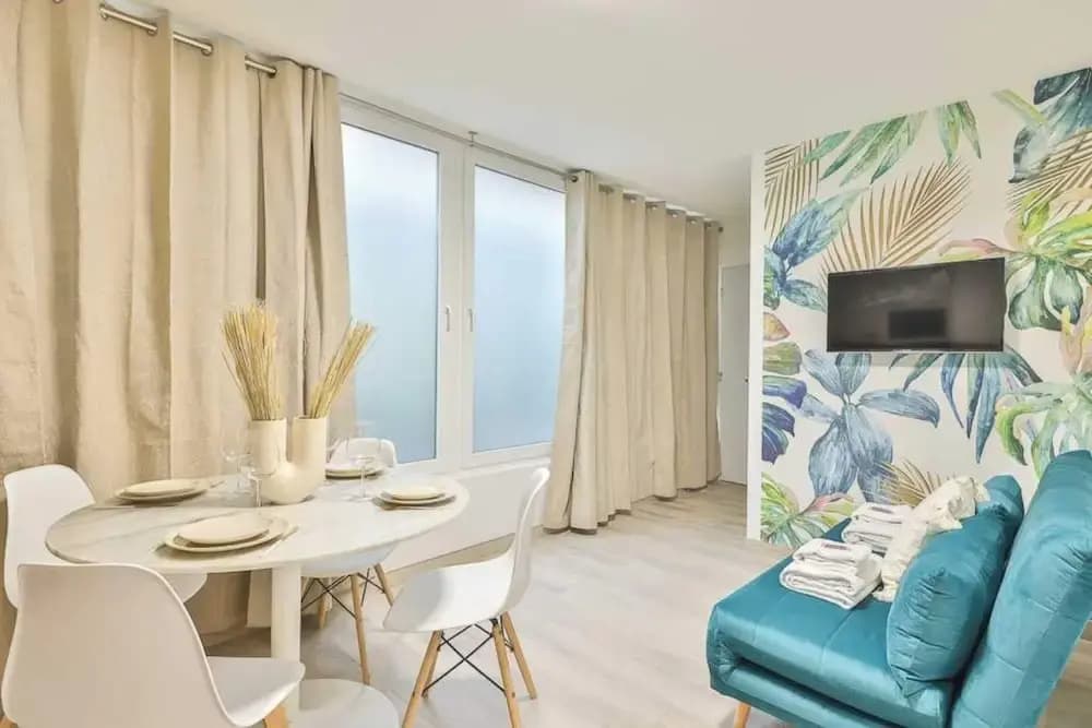 Newly Renovated Appartement Canal de L'ourq - photo 10