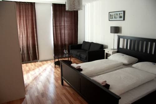 Livingston Apartment Central - photo 2
