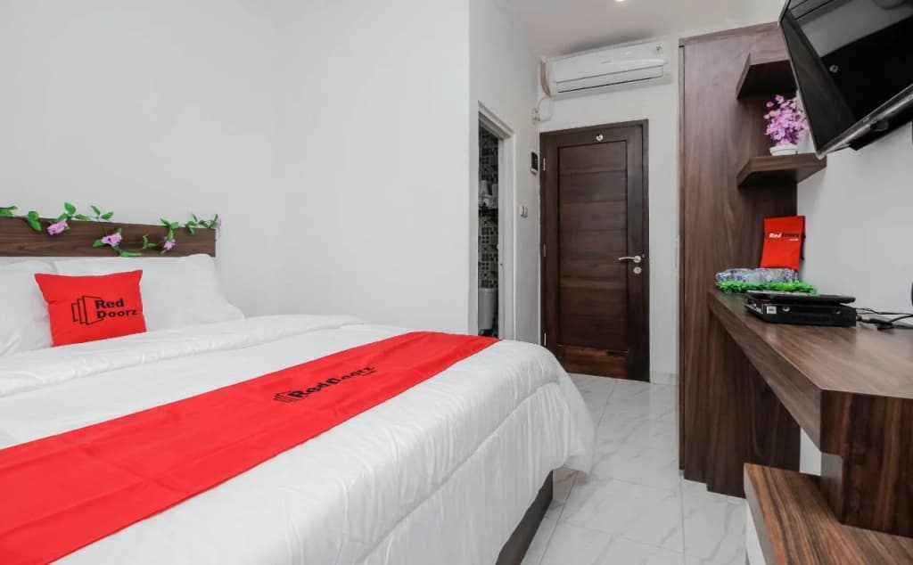 Reddoorz Plus @ Mampang Prapatan - photo 2