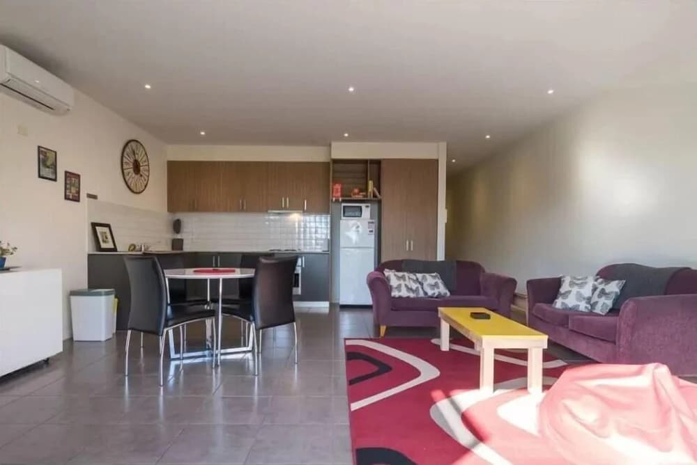 Westend Apartment at the Beach - photo 13