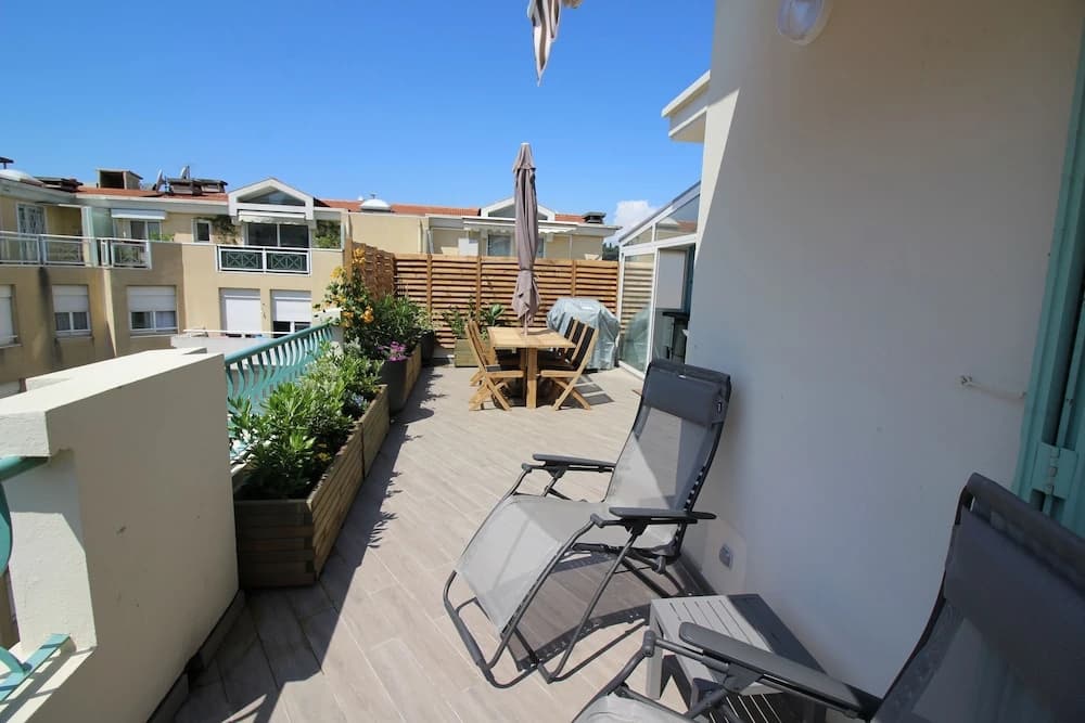 Nice Booking- Le Rooftop Port Terrasse - photo 11