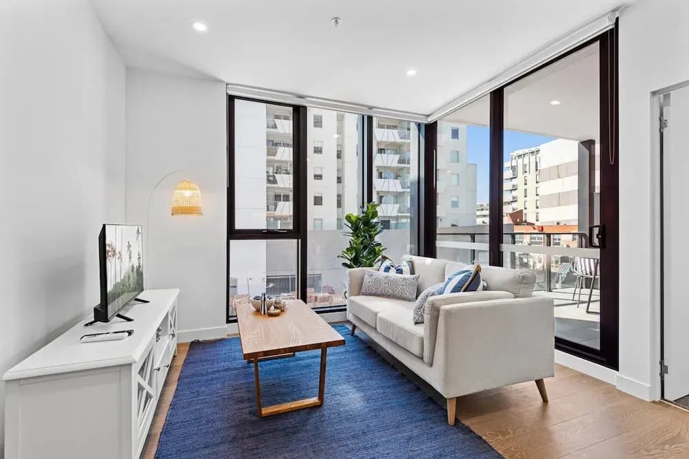 Elegant 1-bed by Shops With Rooftop Swimming Pool - photo 4