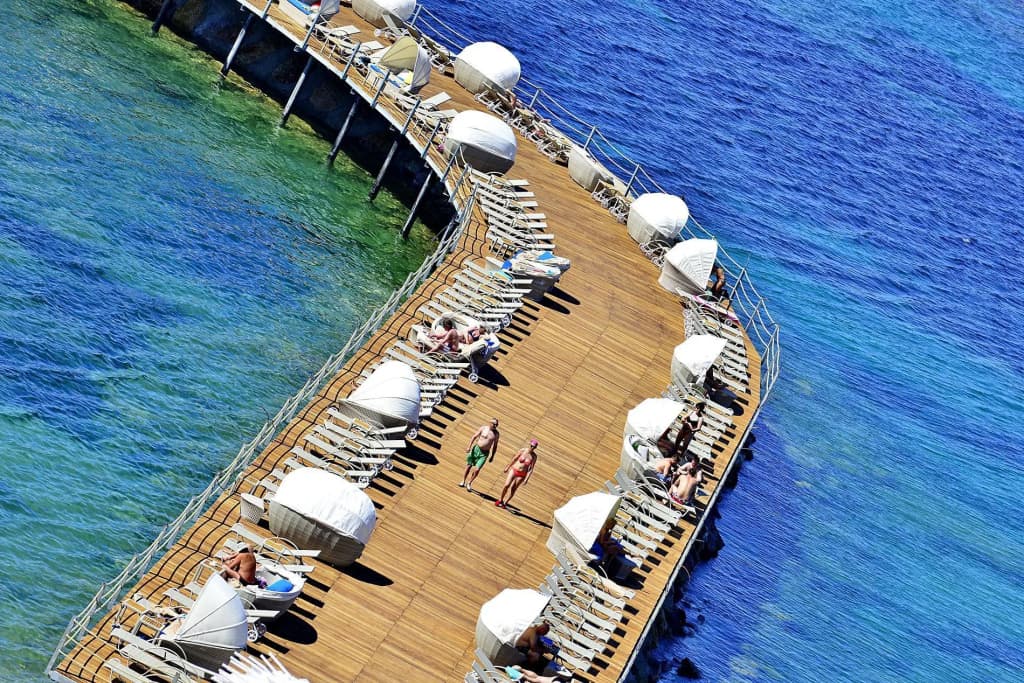 Azura Deluxe Resort & Spa - photo 35