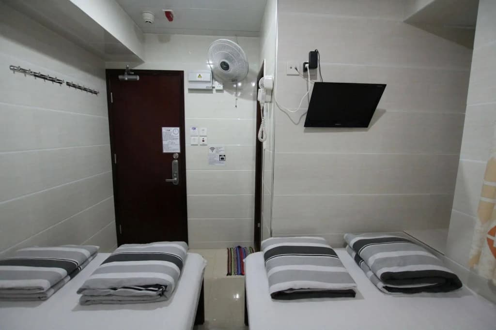 Tai Wah Guest House - photo 9