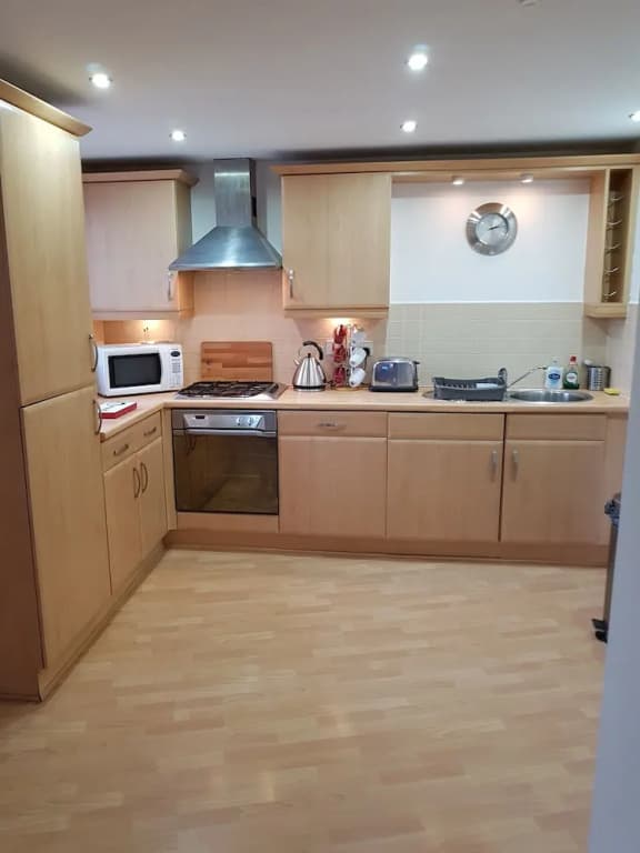 Executive Open Plan Apartment in Leith - photo 13