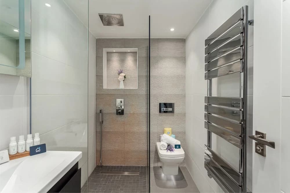 Spacious Canfield Gardens Studio - photo 7