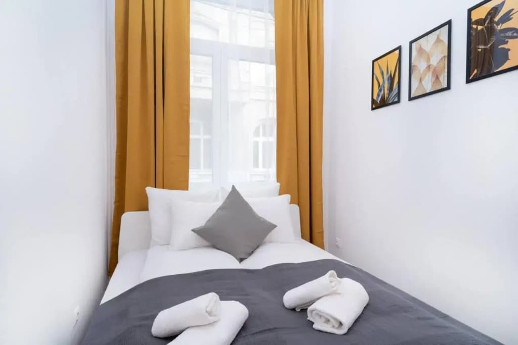 Central And New Design Apartment - photo 2