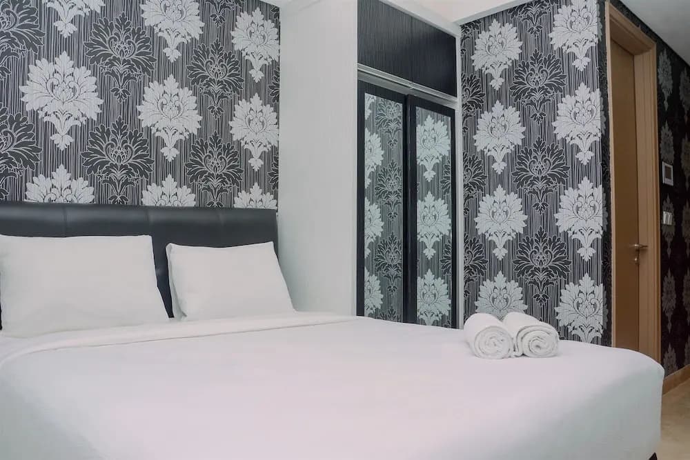 Best Price Studio Apartment at Gold Coast - main photo