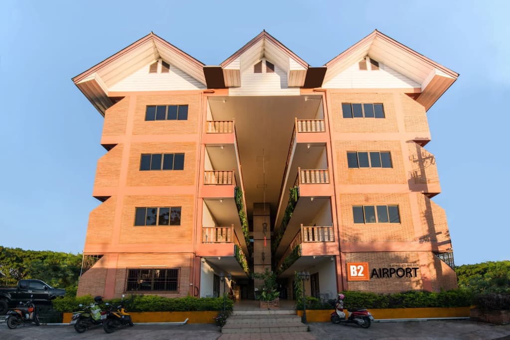 B2 Airport Boutique & Budget Hotel - main photo