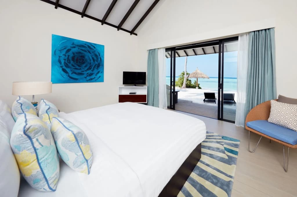 NH Collection Maldives Havodda Resort - photo 5