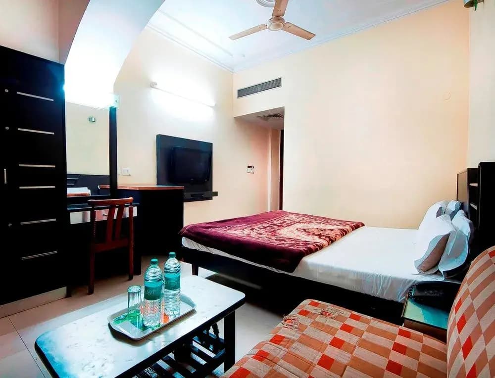 Hotel Rachna Tourist lodge - photo 6