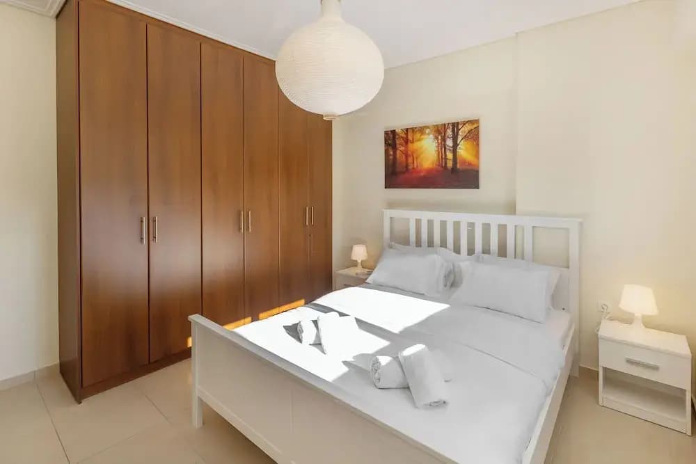 Urban Oasis with Acropolis Views by GHH - photo 2
