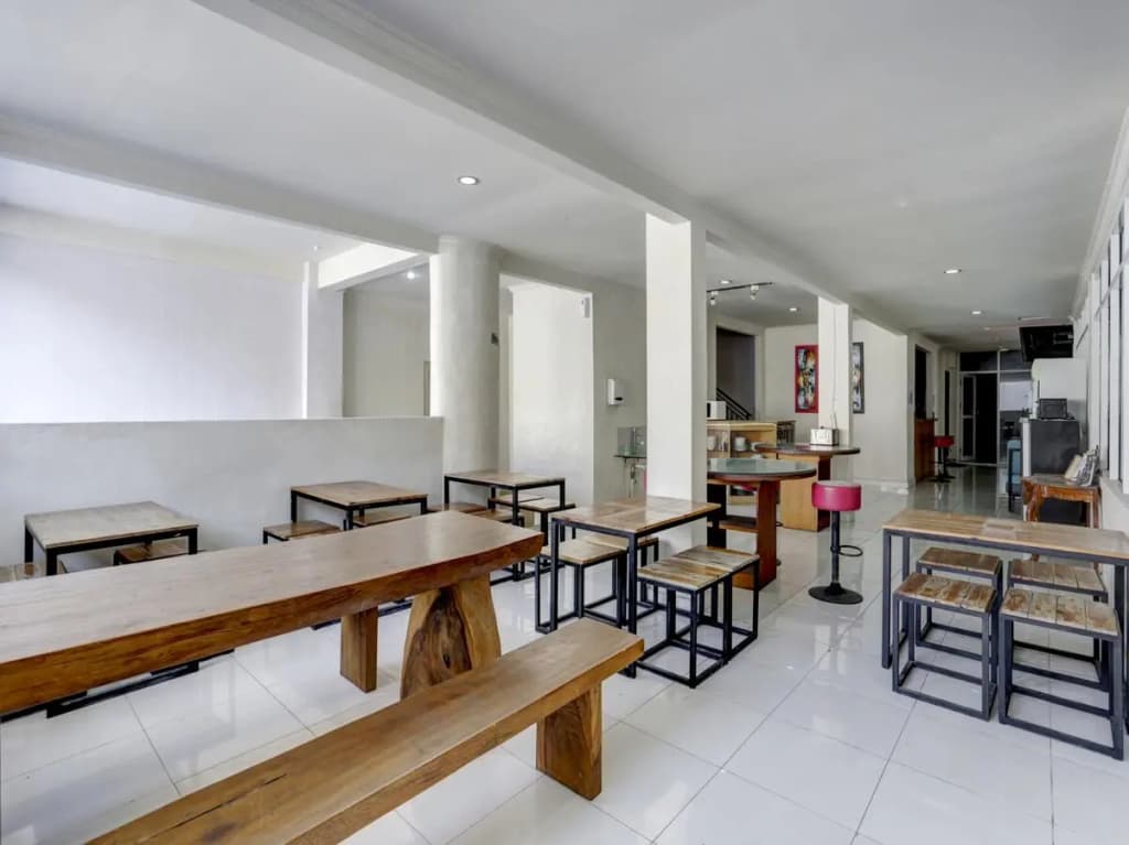 OYO 3950 The Ratna Hotel - photo 11