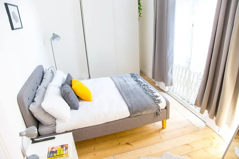 Spacious Two Bed in Hackney - photo 3