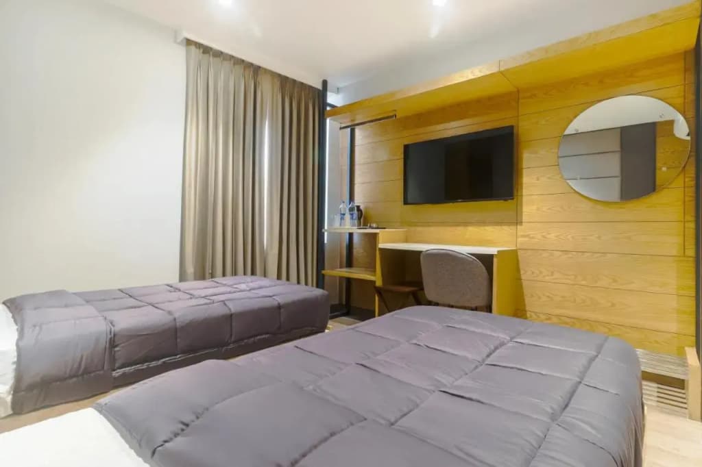 Hotel Bricks, Karol Bagh, New Delhi - photo 19