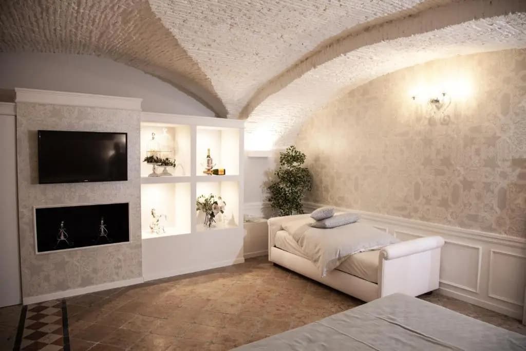 Domus Luxury Suite - photo 13