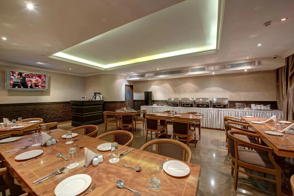 Palm Beach Hotel - photo 18