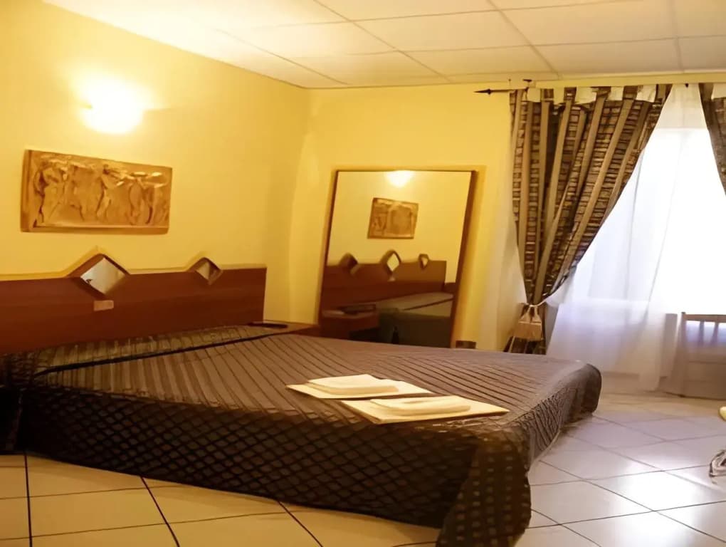 Hotel Farini - photo 17