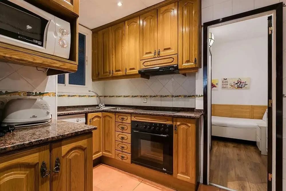 Vintage 3bed/2bath With big Terrace in Eixample - photo 18