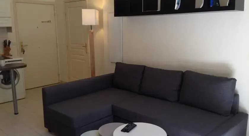 Studio 2 persons in Port of Nice district - photo 5