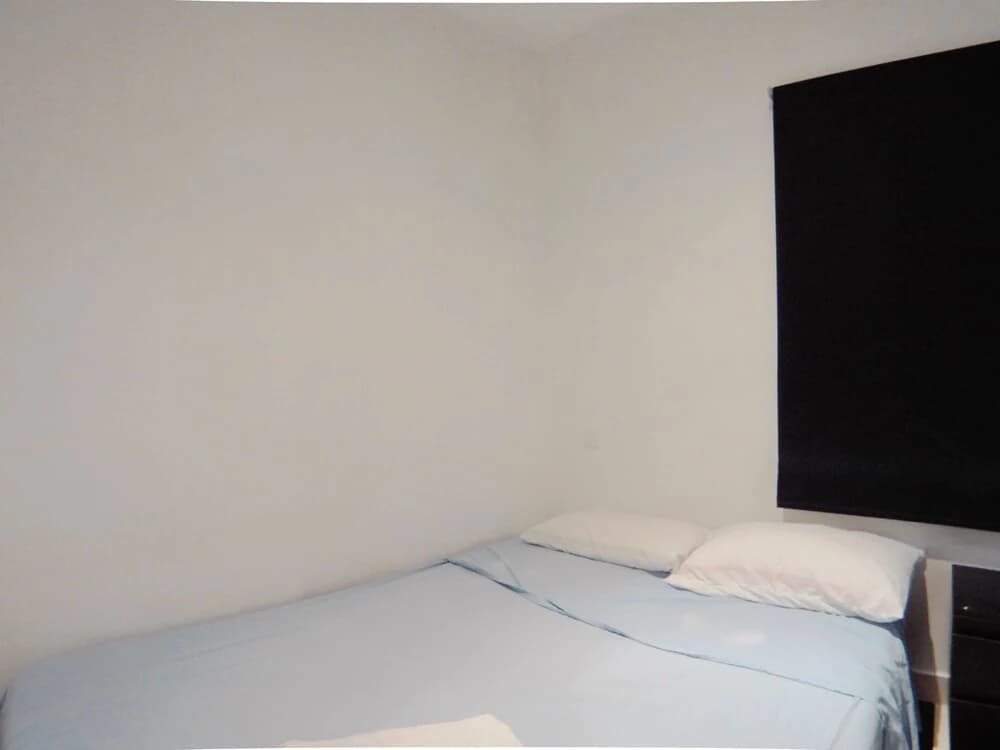 Apartamento interior cercano a Cuatro Caminos - photo 5