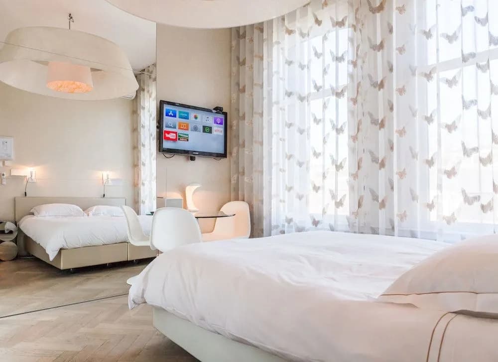 Amstel Corner Hotel - photo 4