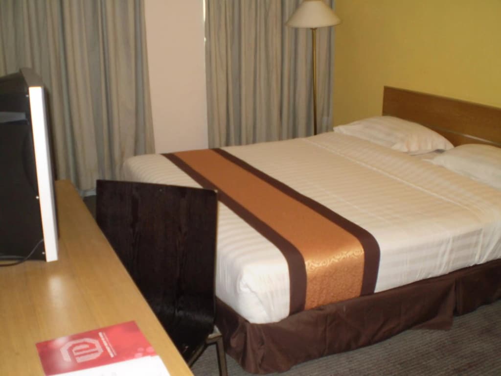 Tang Dynasty Lodge Tuaran - photo 11