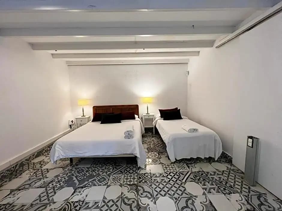 Erandi Ramblas Rooms - photo 2