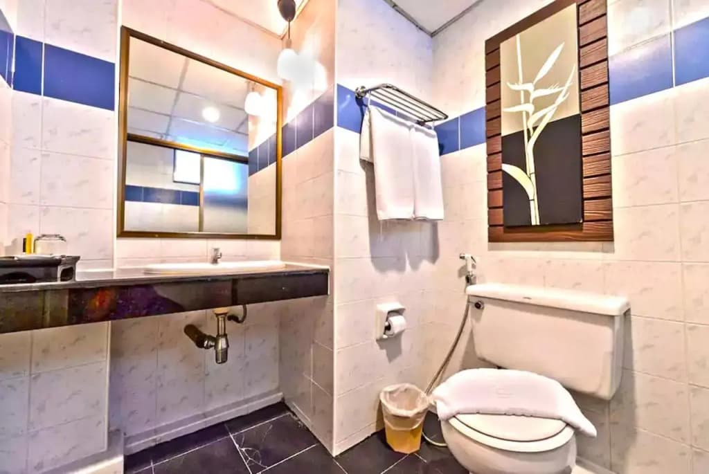 The Heritage Sathorn Suite Hotel - photo 27