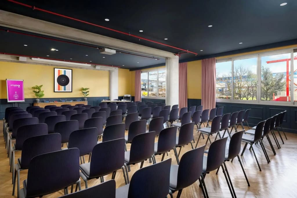Moxy Paris La Villette Hotel - photo 21