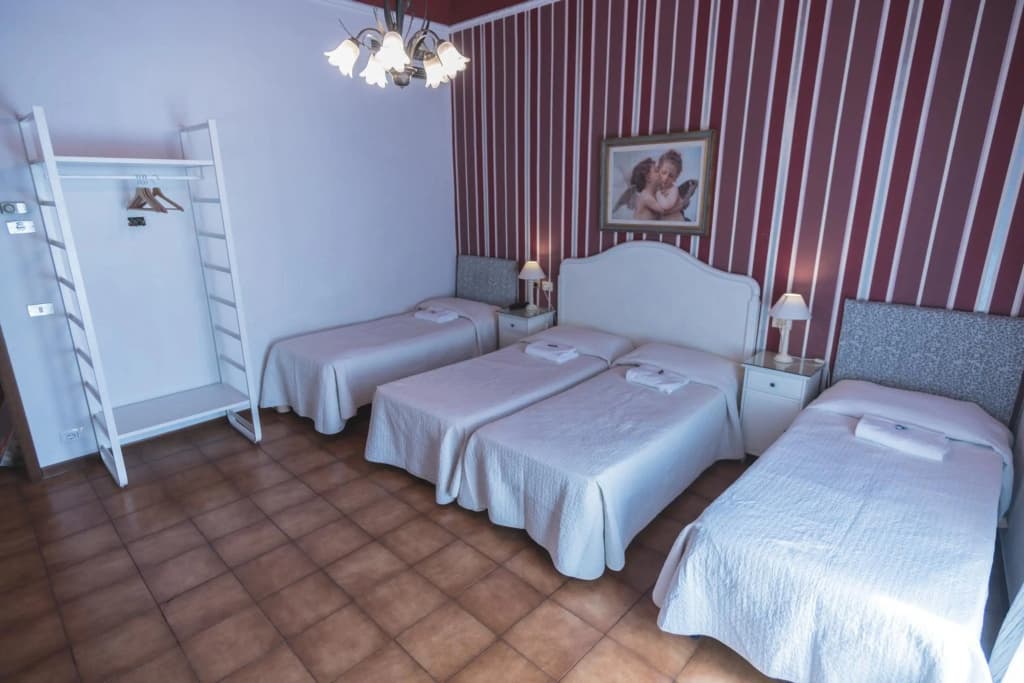 Hotel Victoria - photo 15