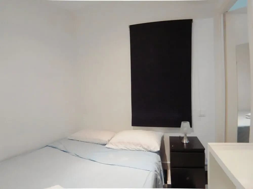 Apartamento interior cercano a Cuatro Caminos - photo 4