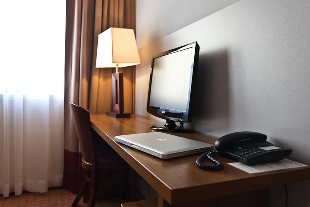 Ivbergs Hotel Messe Nord - photo 4
