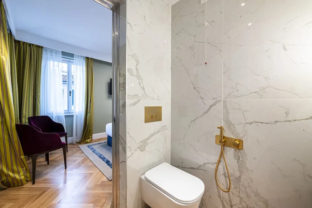 Glimpse Hotel - photo 7
