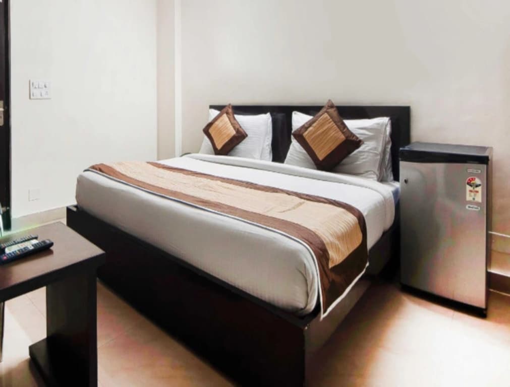 Charanpahari Hotel by OYO Rooms - photo 3