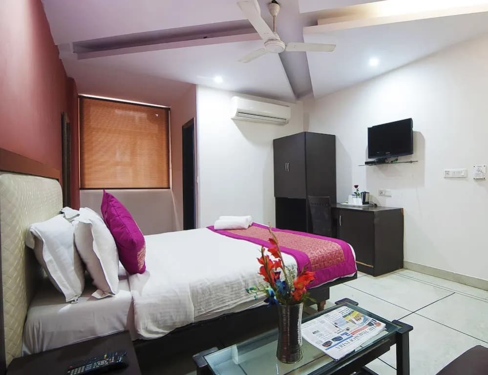 Hotel Apra International - photo 3