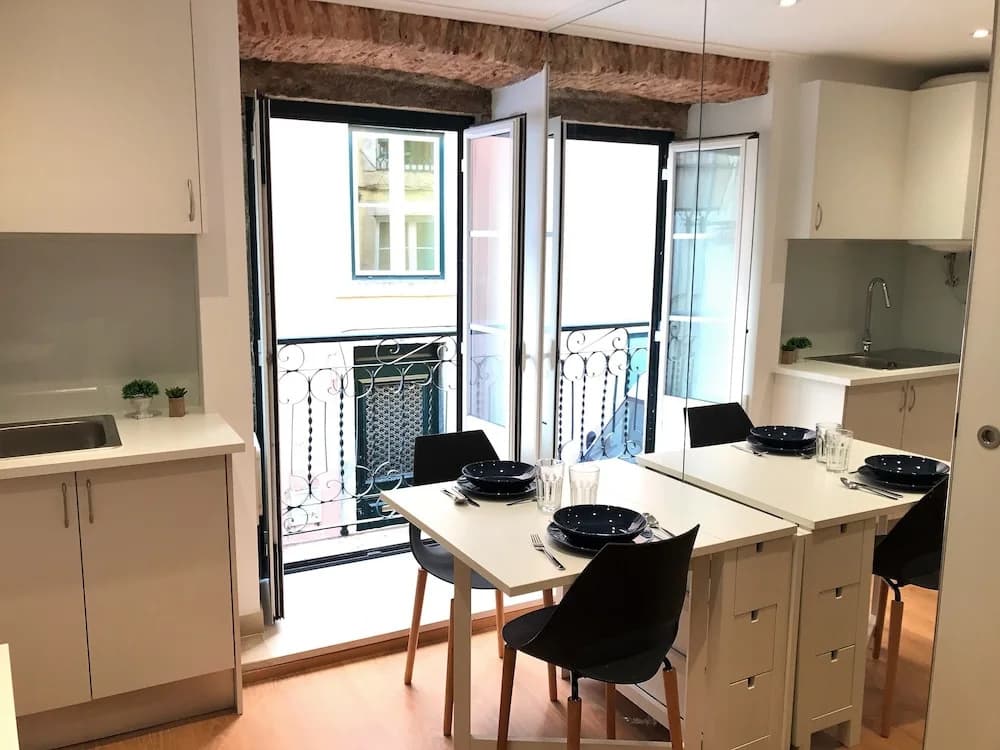 Typical Studio in Lisbon Center - photo 3