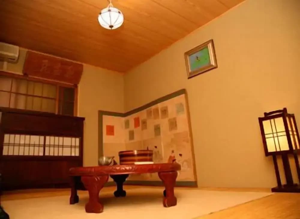 Kaikoan Manabian - photo 3