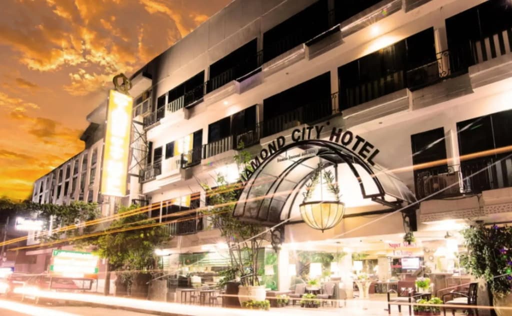 Diamond City Hotel - photo 1