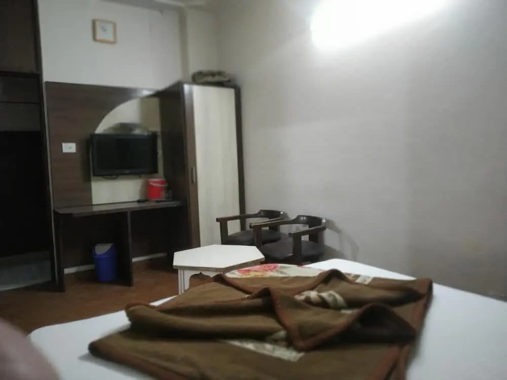 Hotel Yatri International G.H - photo 3