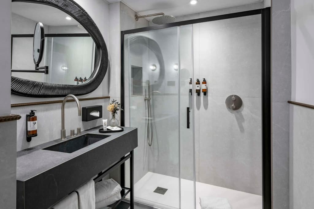 Vincci Soho Hotel - photo 8