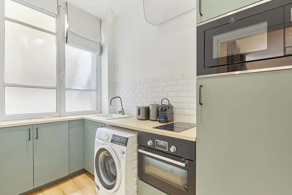 Bright Modern Studio Near the Seine Paris 16 - photo 10
