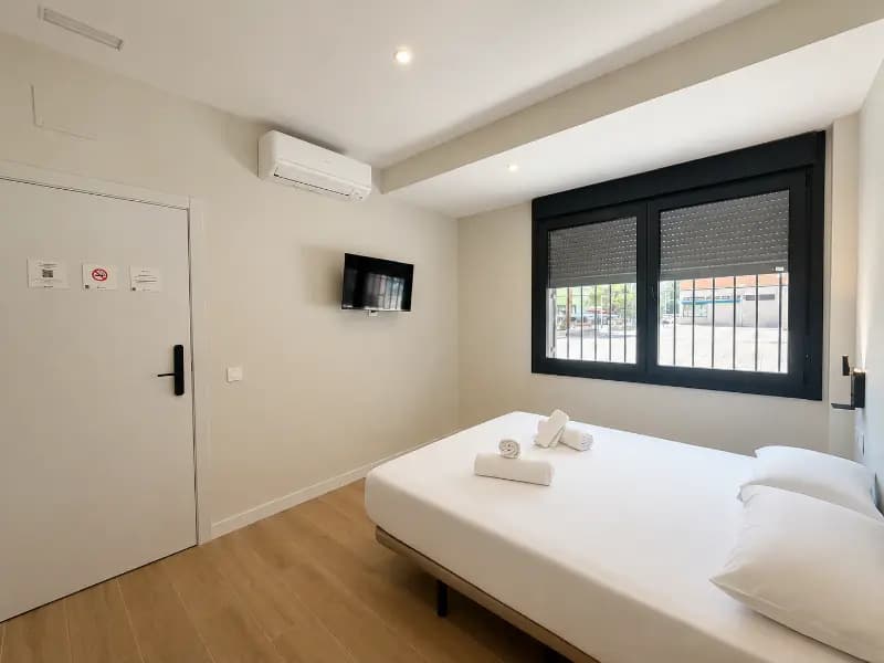 Hostal Ramon y Cajal - photo 5