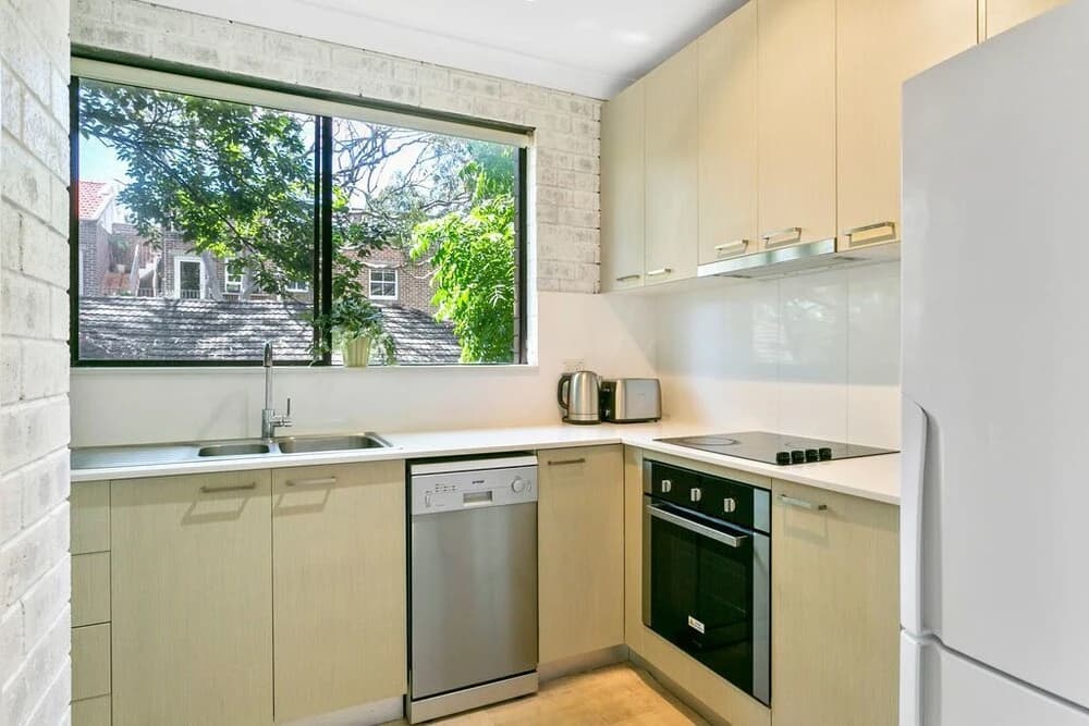 Bondi Bliss Lamrock - photo 7