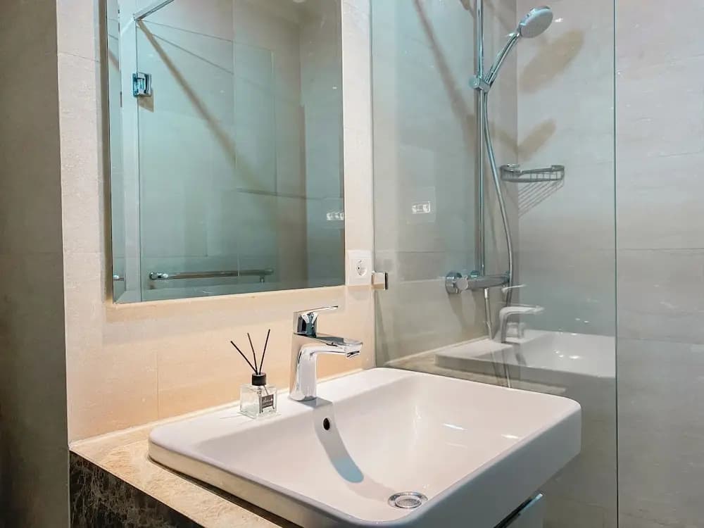 Good And Relaxing 2Br At Menteng Park Apartment - photo 8