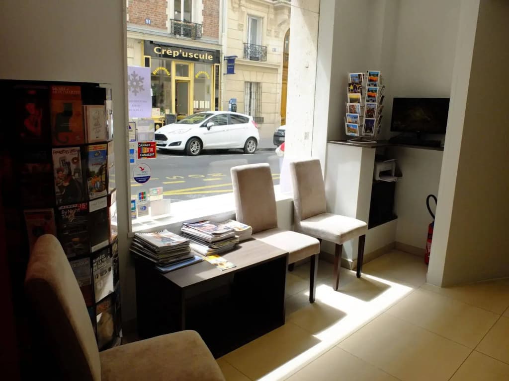 Hôtel de Flore - Montmartre - photo 1