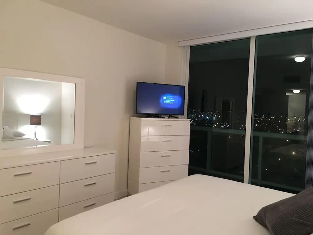 Starlight Suites - photo 2