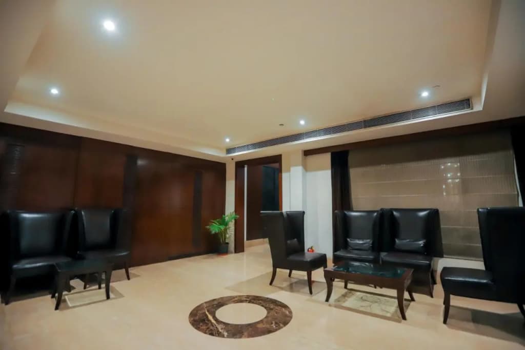 Bel-La Monde Hotel NH8 at 6km from IGI Airport Delhi - photo 10