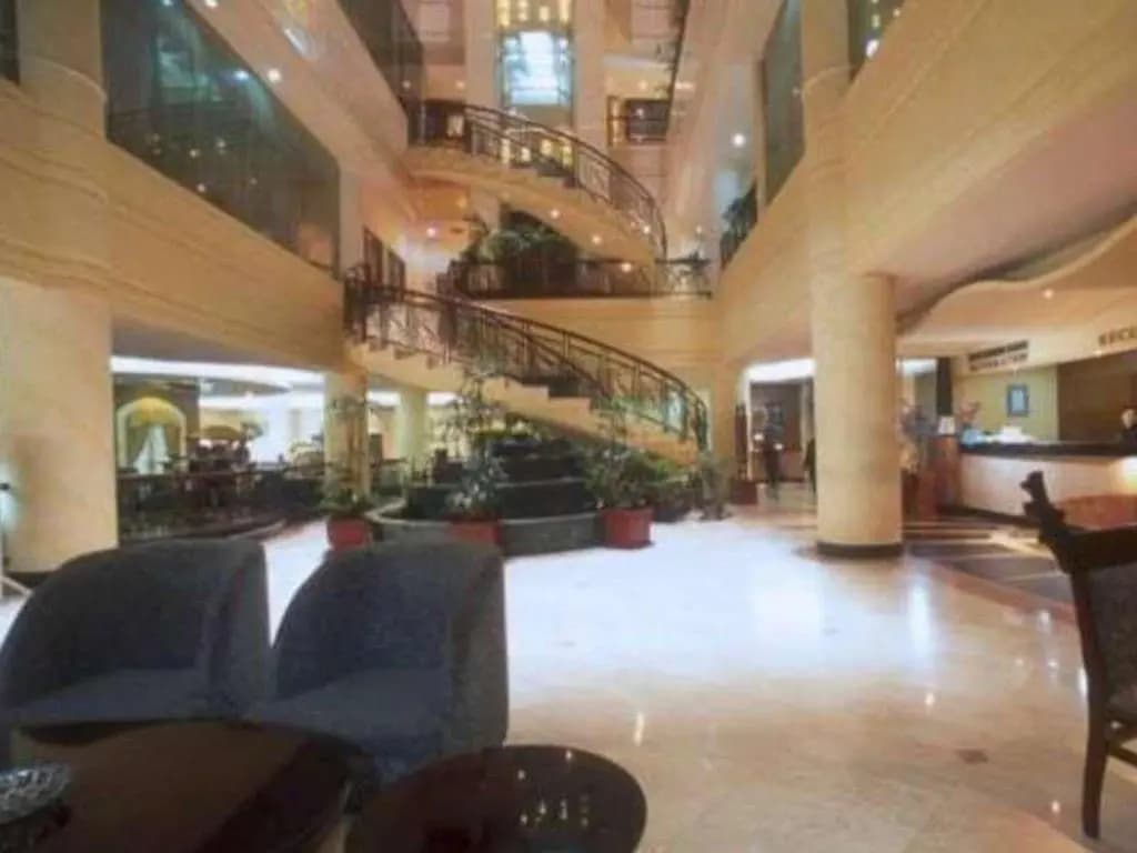 Hotel Sentral Jakarta - photo 2