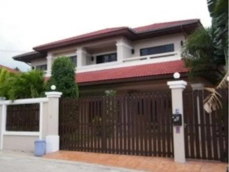 JC Villa - photo 1